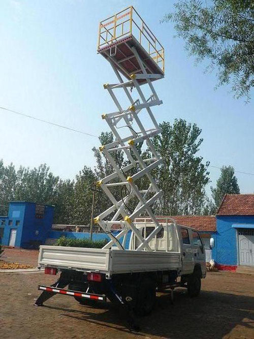 車載剪叉式升降機(jī)